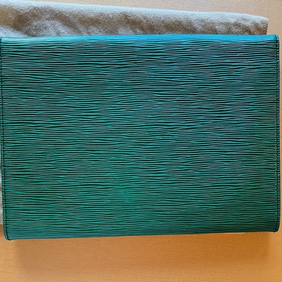 LV Bundle: clutch and Sarah wallet - EUC - Picture 3 of 6